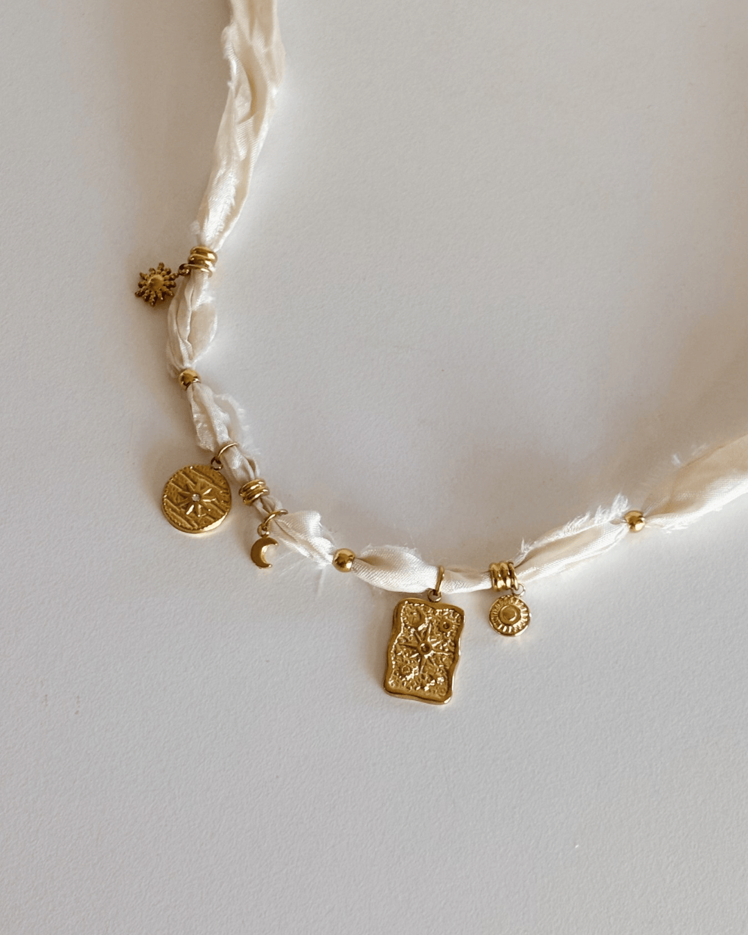 heylove COLLARES COLLAR DE SEDA CON CHARMS