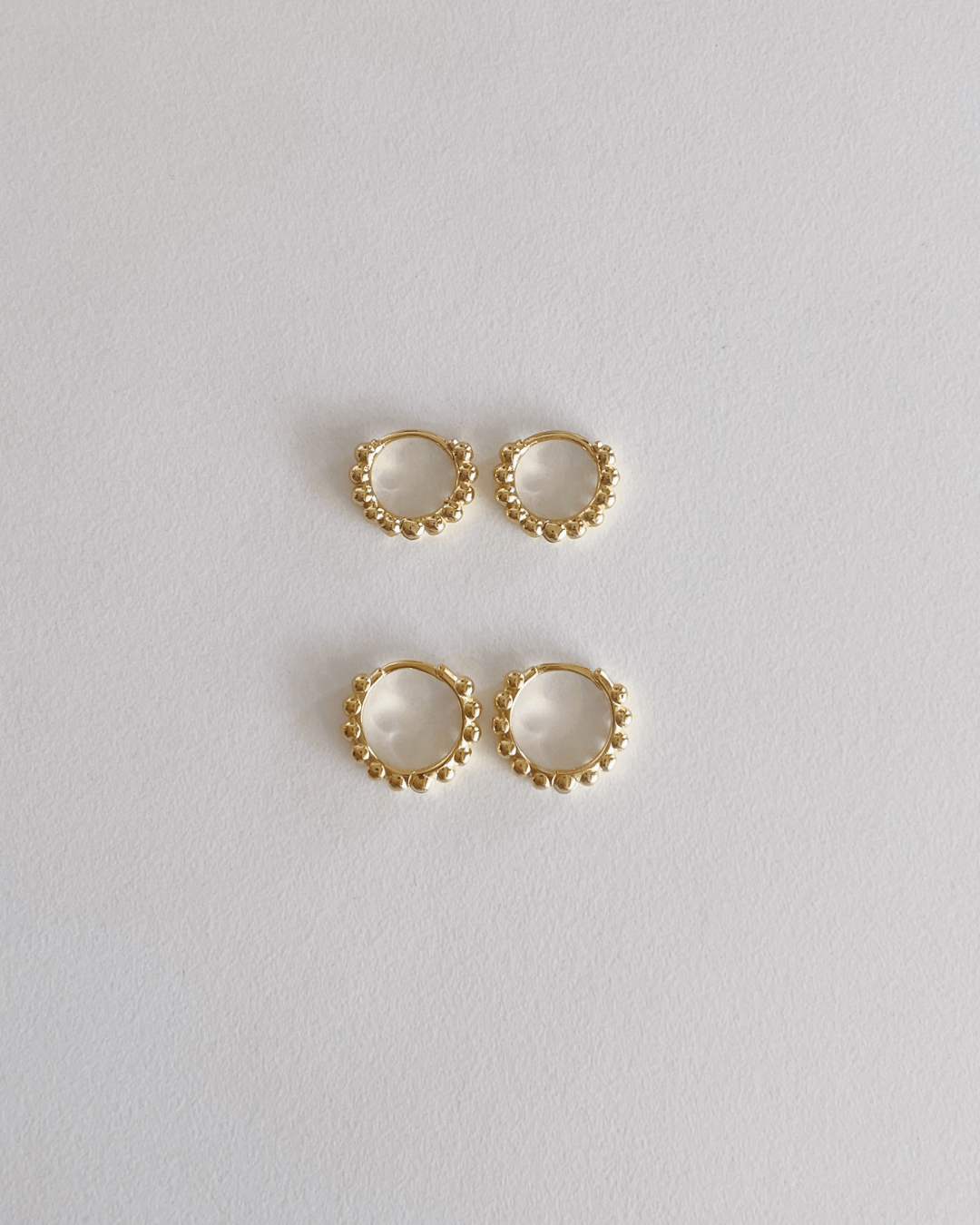 PENDIENTESheylovePENDIENTES MINI BALLS HOOPS 12 13 Y 14 MM | HEYLOVE