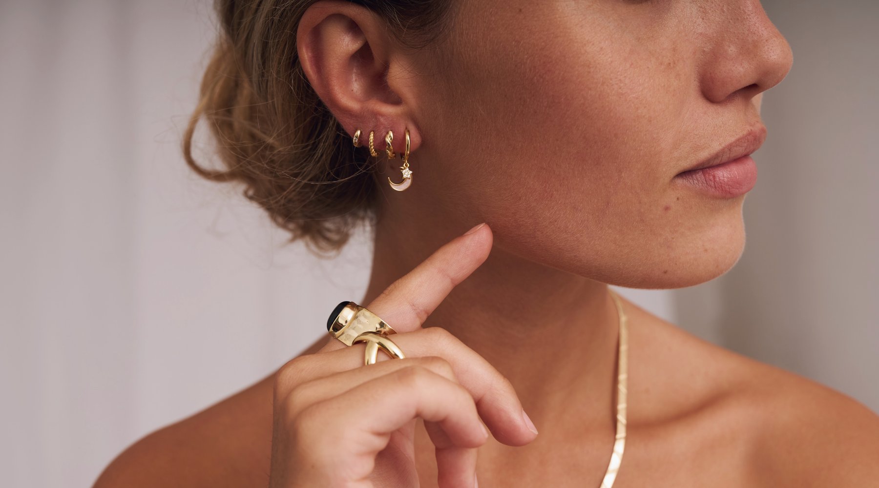 Pendientes de plata de ley y plata de ley bañada en oro 18k